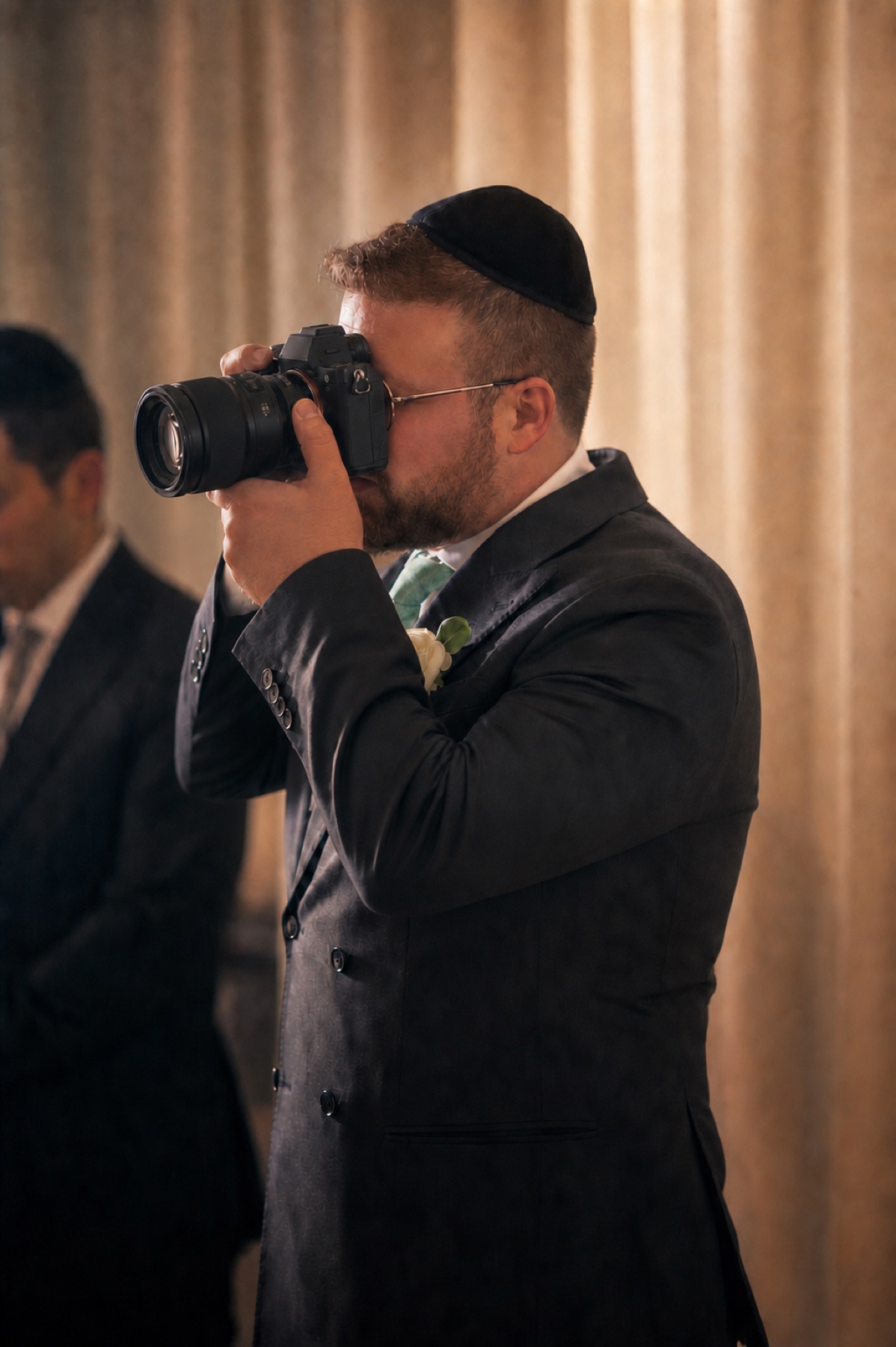 Michael of Luma Photography at work with his camera